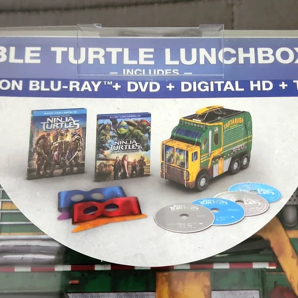 Teenage Mutant Ninja Turtles. Collectible Turtle Lunchbox Gift Set - Picture 5 of 13